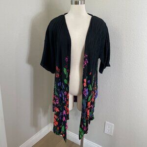 Anthropologie Womens M/L Gabrielle Floral Plisse Robe Short Sleeve Cardigan